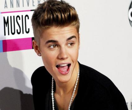 Γιατί απαγόρευσαν στον Justin Bieber να οδηγεί στην Καλιφόρνια;