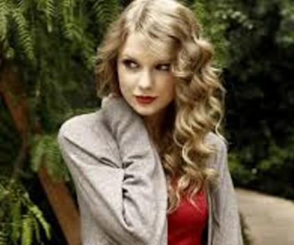 Σε ταινία μαζί με τον David Beckham θα πρωταγωνιστήσει η Taylor Swift!