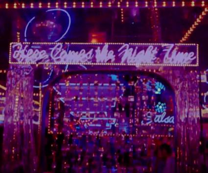 Οι Arcade Fire παρουσιάζουν τα νέα τους τραγούδια με τη βοήθεια διάσημων φίλων τους!