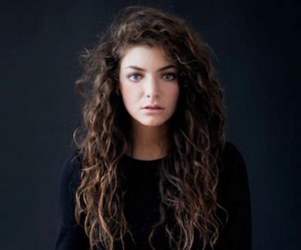 Σπάει όλα τα ρεκόρ η Lorde!