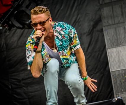 Ζήστε την περιοδεία των Macklemore & Lewis!