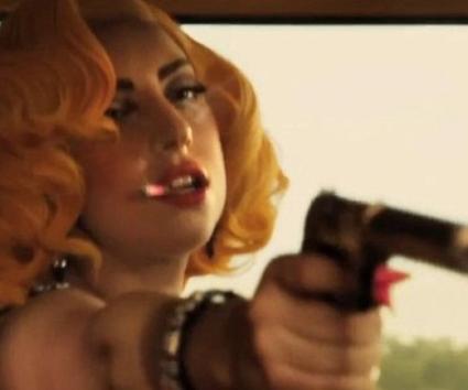 Πιο «σκληρή» από ποτέ η Lady Gaga στο trailer του “Machete Kills”