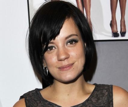 Η Lily Allen διασκευάζει Keane για τις ανάγκες διαφημιστικού