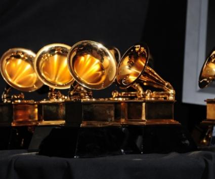 Lorde, Katy Perry και Taylor Swift στη βραδιά ανακοίνωσης των υποψηφιοτήτων των Grammys