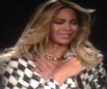 Tα κλάμματα έβαλε η Beyonce στο τελευταίο show της περιοδείας της