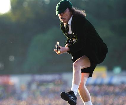Αποσύρονται οι AC/DC;
