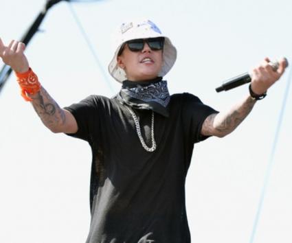 Justin Bieber να φύγεις, να πας αλλού