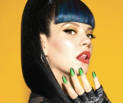 Lady Gaga, Rihanna και Beyonce στο νέο τραγούδι της Lily Allen
