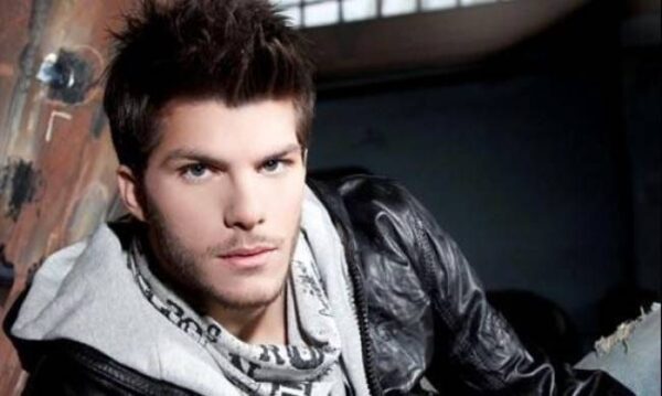 Τραγουδίστρια του «The Voice» αποκάλυψε πως ο Λούκας Γιώρκας την παράτησε για την Ράπτη