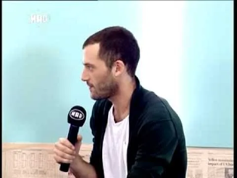 Ο Αντίνοος Αλμπάνης σε συνέντευξη στο Breaking Mad.