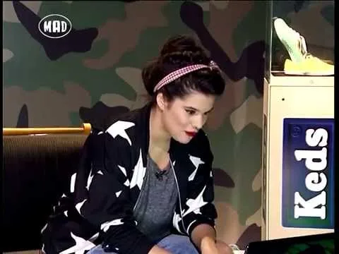Η Φωτεινή Κορρέ στο πλατό της εκπομπής COOL.E.R του MAD TV.