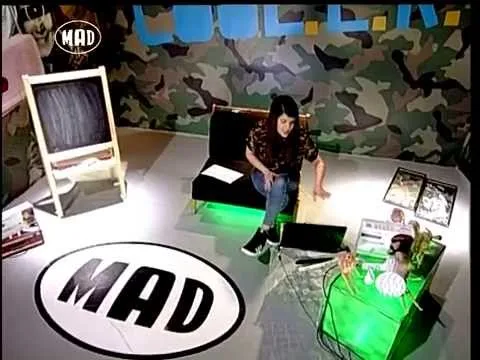 Η Φωτεινή Κορρέ στο πλατό της εκπομπής Cooler του MAD TV.