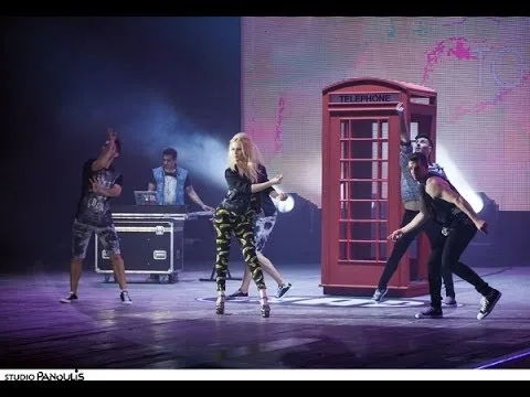 Η Νάντια Μπουλέ στη σκηνή του MadWalk 2014.