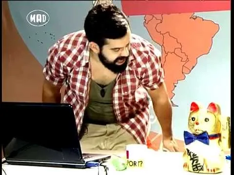 Ο Fran στο πλατό της εκπομπής Loca Report του Mad TV.