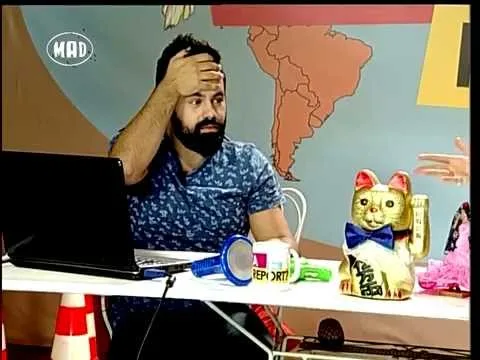 Ο Fran στο πλατό της εκπομπής Loca Report του Mad TV.