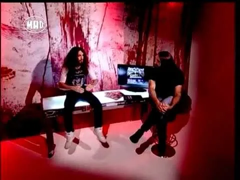 Ο Χάκος Περβανίδης και ο Νίκος Τραγάκης στο στούντιο του TV War.