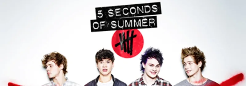 Το συγκρότημα 5 Seconds Of Summer σε λευκό φόντο.