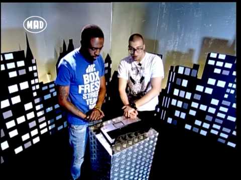 Dj Young, Dj Kas και OGE στο Hip Hop District (29.5.14)