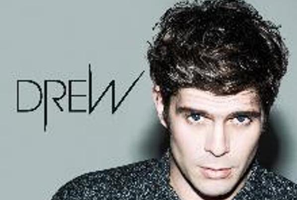 «Dance All Night» το debut single του Drew μόλις κυκλοφόρησε!