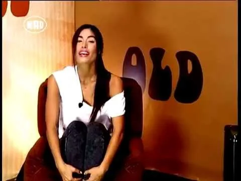 Η Θωμαή Απέργη σε τηλεοπτικό πλατό του MAD TV.
