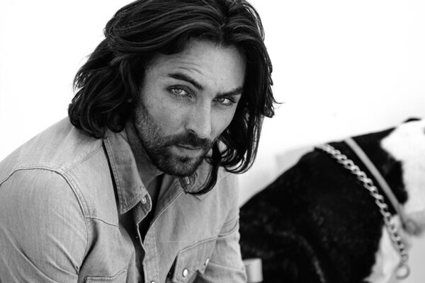 J2US: Ο Ιβάν τα χώνει στο show- «Περάσαμε πολλές ώρες σε ένα μπουντρούμι»