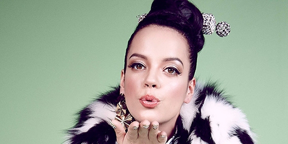 Lily Allen εναντίον NME: «Κάνετε τα πάντα για μερικά κλικς!»
