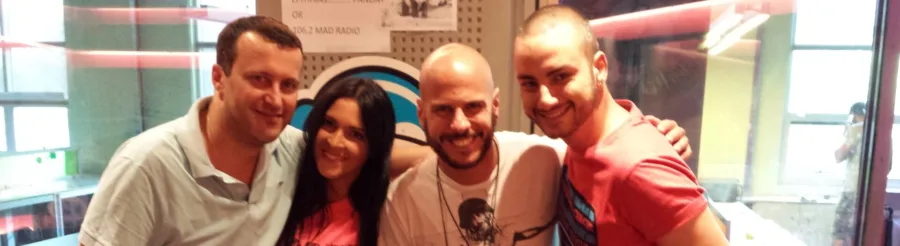 Το συγκρότημα REC στο στούντιο του Mad Radio για τα Mad Video Music Awards 2014.