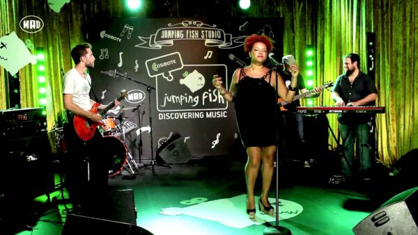Idra Kayne / Love, Love (Live @ Jumping Fish Studio 25/7/14)