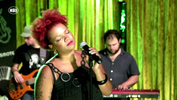 Idra Kayne / Water (Live @ Jumping Fish Studio 25/7/14)