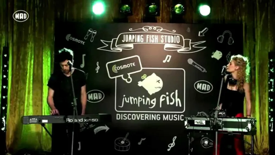Καλλιτέχνες στη σκηνή του Jumping Fish Studio