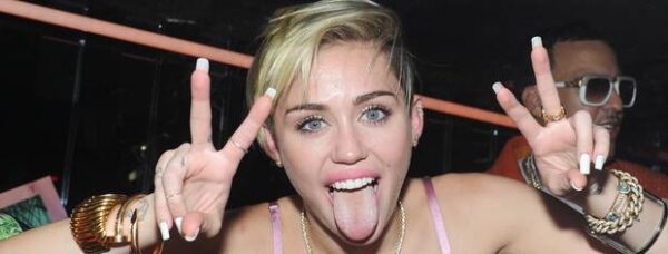 Καλημέρα με…selfies για τη Miley Cyrus
