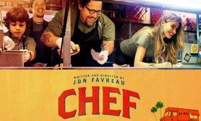 Αφίσα της ταινίας Chef με τον Jon Favreau και τη Sofia Vergara σε καντίνα.