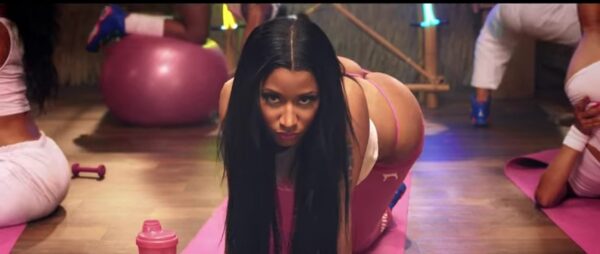 H Nicki Minaj πιο sexy από ποτέ στο νέο της βίντεοκλιπ “Anaconda”! Δείτε το