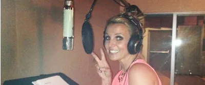 Η Britney Spears σε στούντιο ηχογράφησης
