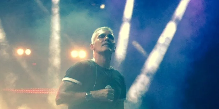 Ο Στέλιος Ρόκκος στη σκηνή του Mad North Stage Festival.