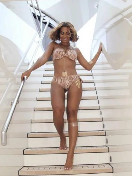 beyonce-bikini-61
