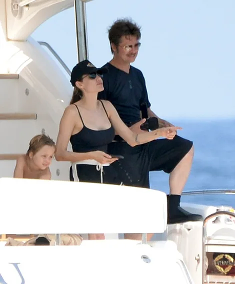jolie-pitt-malta-12