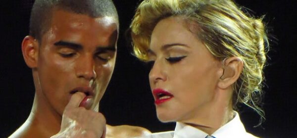 Η Madonna ρεζιλεύει τον 26χρονο πρώην εραστή της για…τις επιδόσεις του!