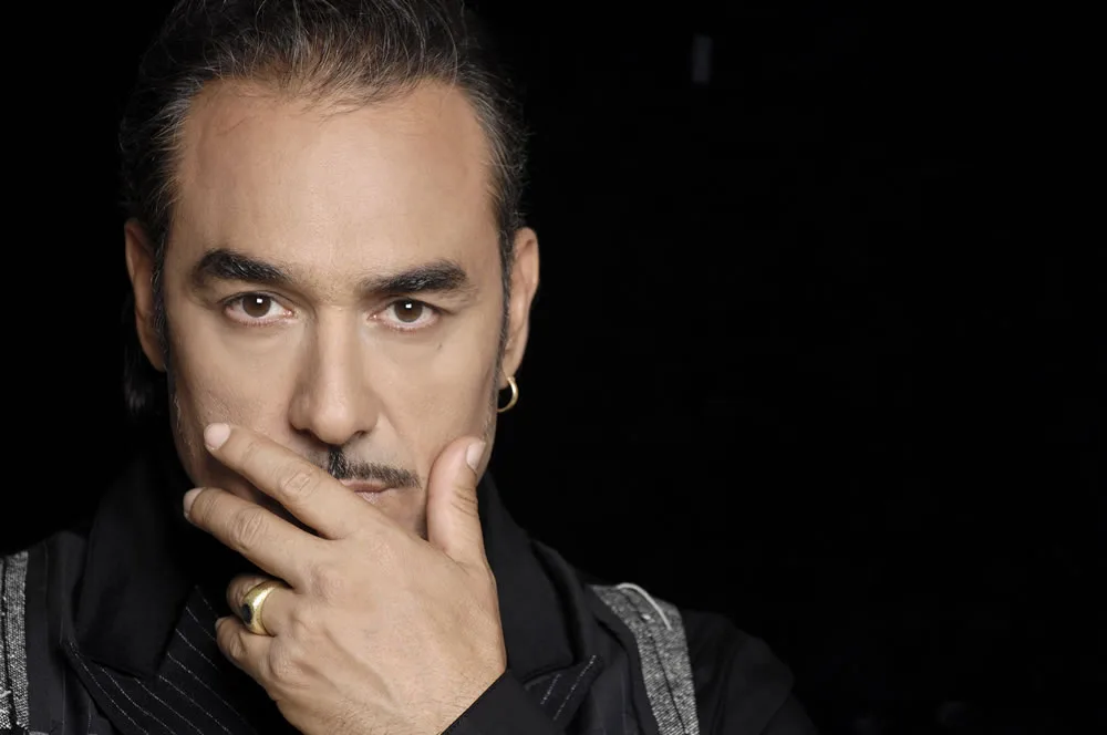notis sfakianakis