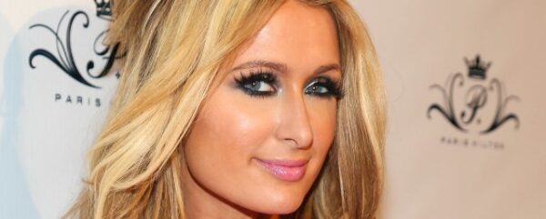 Δεν θα πιστεύετε πόσα λεφτά έδωσε η Paris Hilton για το νέο της σκυλάκι!