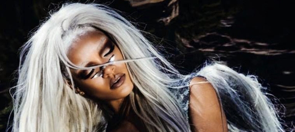 Στο εξώφυλλο του περιοδικού Tush η Rihanna σε στυλ… Χ-Men!