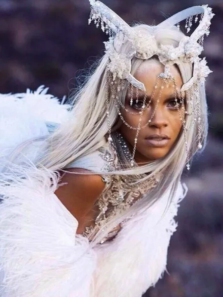 rihanna-tush-8
