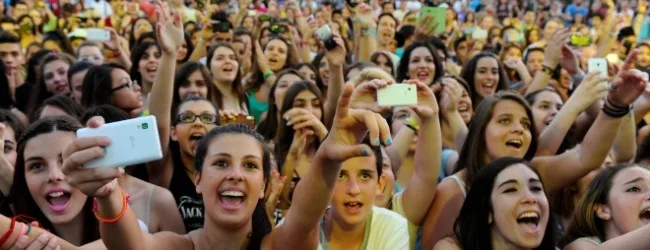 Πλήθος κόσμου σε συναυλία του STR8 Forward Muzic Fest 2014.