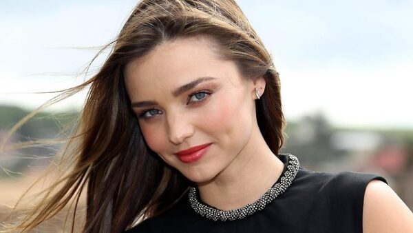 Στα πράσα! Σε διπλό ταμπλό το παίζει η Miranda Kerr;