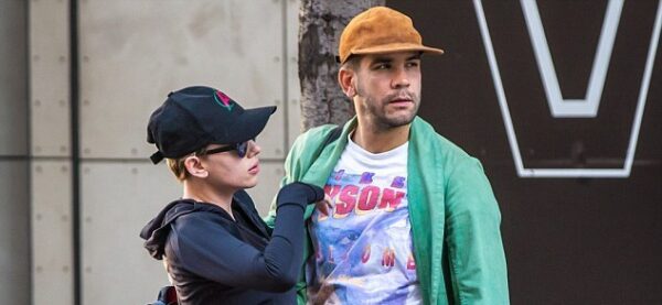 Πιο ερωτευμένη από ποτέ η Scarlett Johansson! Δείτε φωτογραφίες