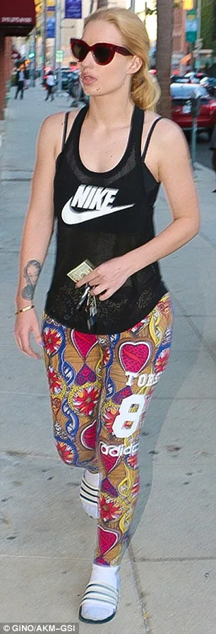 1412315788362_image_galleryimage_beverly_hills_ca_iggy_aza