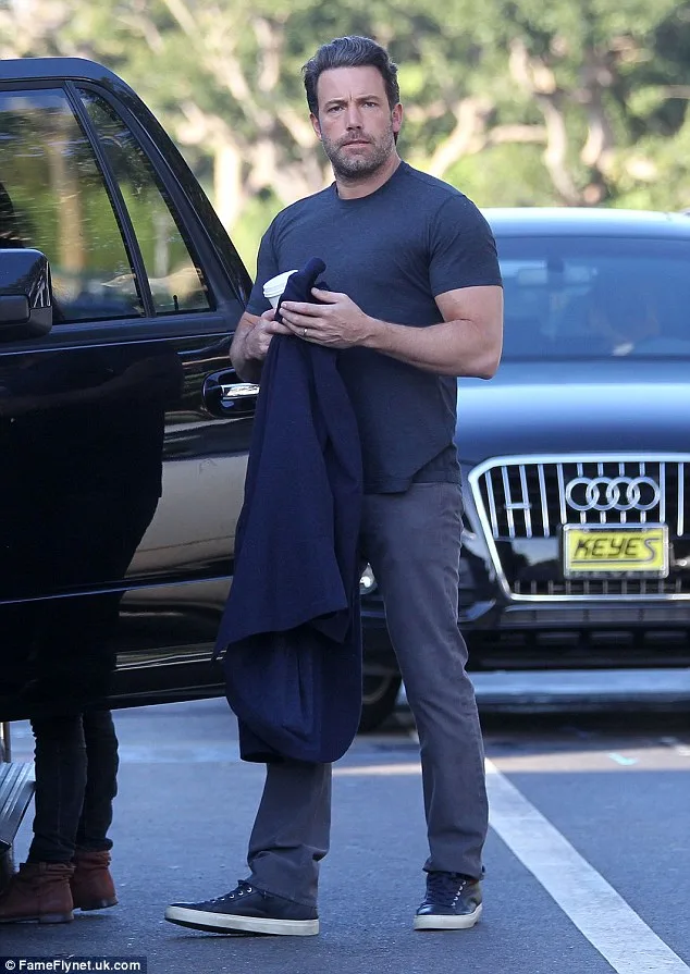 1414518698558_wps_45_Picture_Shows_Ben_Affleck