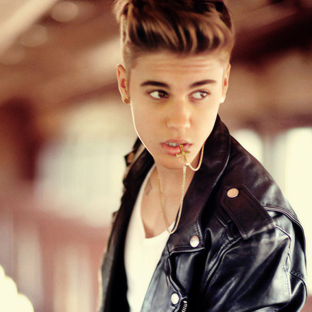 Δείτε τον Justin Bieber γυμνό στη μπανιέρα του!
