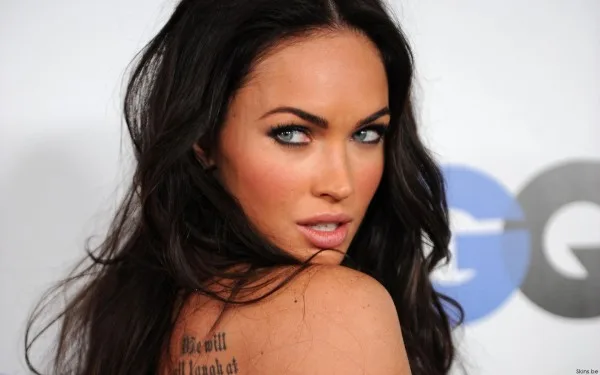 2megan-fox-1920x1200-33371