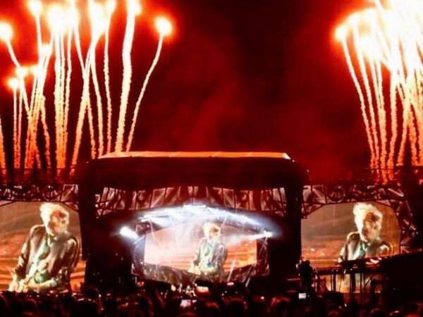 Χαμός με τους Rolling Stones στην Αυστραλία! Δείτε φωτογραφίες από τον απίστευτο κόσμο που είχαν στην συναυλία τους!